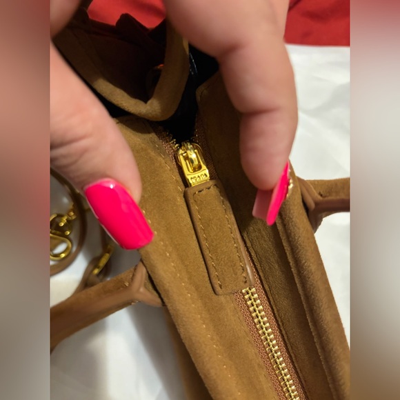 Fashion Tan Leather Bonnie Hand/Shoulder Satchel - Picture 12 of 16